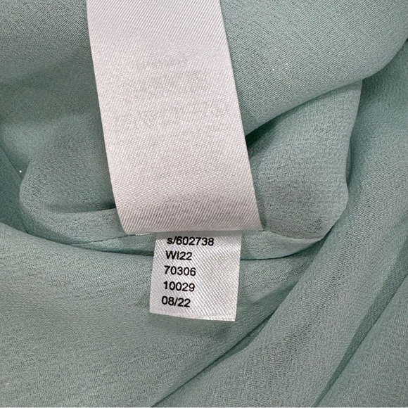 Ann Taylor Women's Petite Shimmer Clip Dot Pleated Ruffle Blouse XS XSP Shirt - Picture 8 of 8